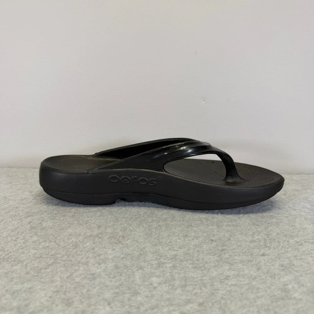 OOFOS OOriginal Recovery Sandal Black Womens Size 8 Thong Flip Flop Comfort